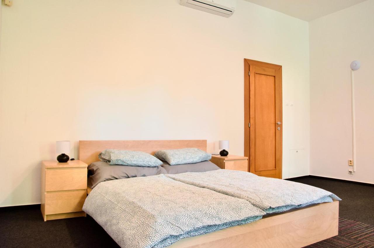 ברטיסלאבה Elephants Apartments מראה חיצוני תמונה