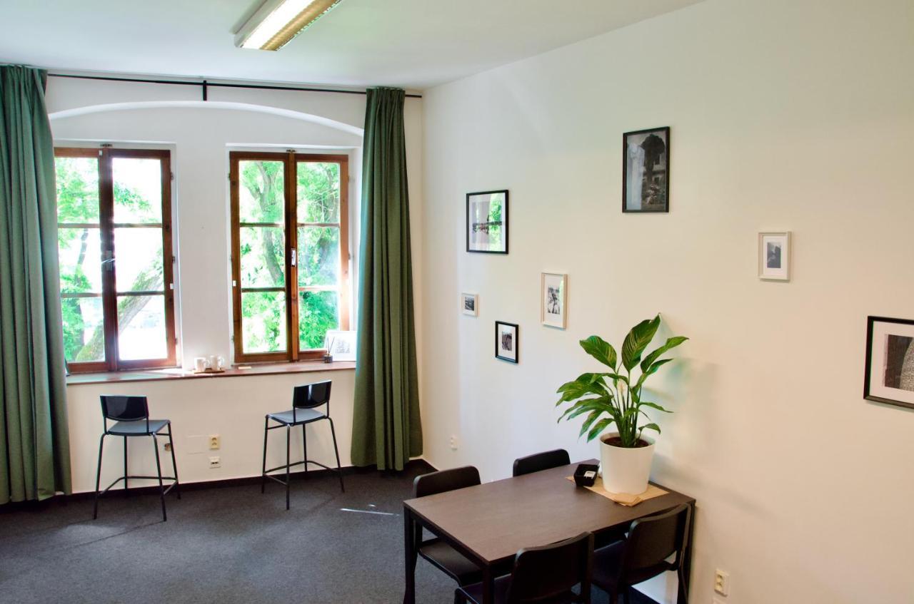 ברטיסלאבה Elephants Apartments מראה חיצוני תמונה